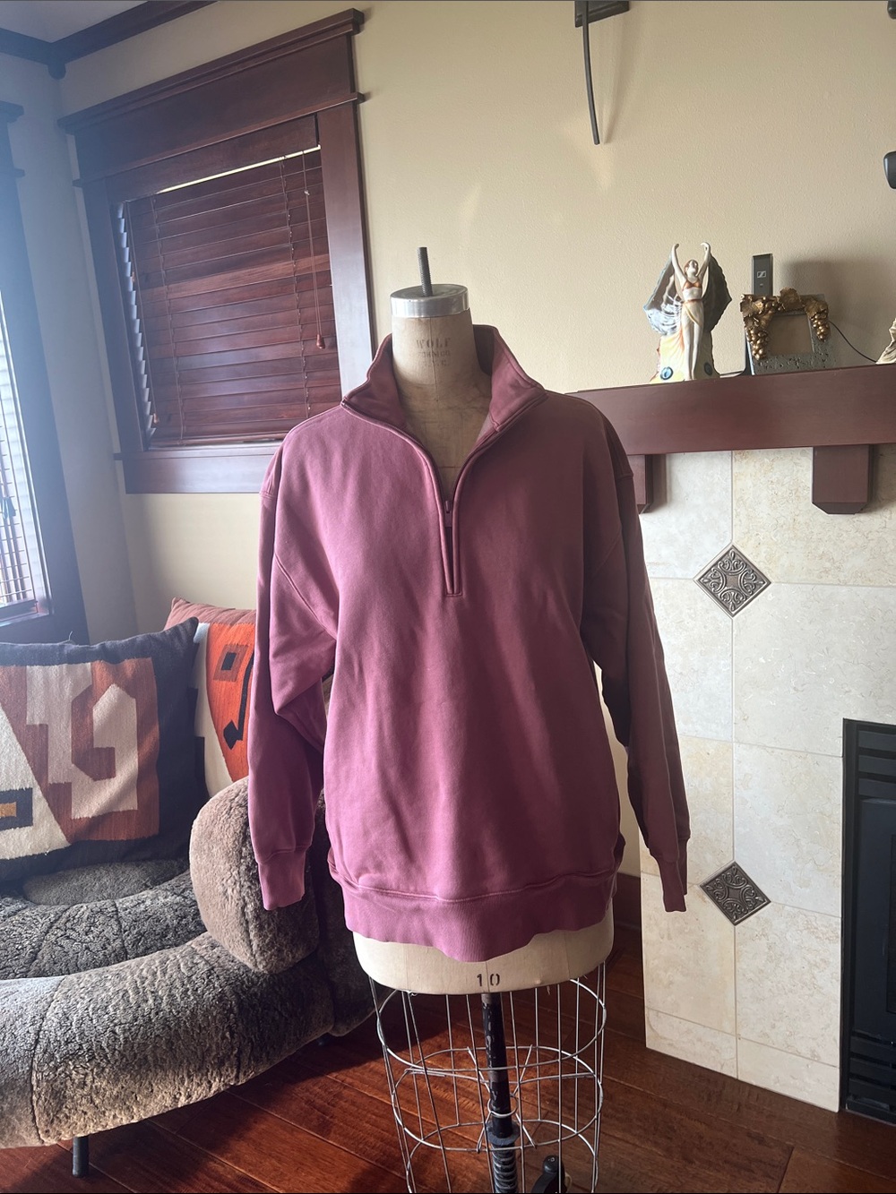 Aritzia boyfriend half zip sweatshirt - Picture 4 of 10